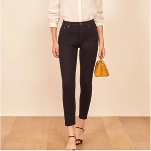 New With Tags Reformation Serena Black Cropped Skinny Jeans